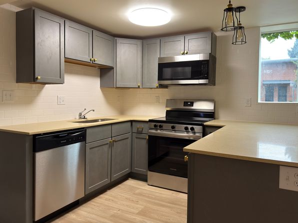 2201 S High St #1832