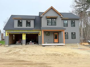 4 Walker Dr #101, Saco, ME 04072