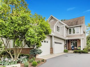 701 E Sunnyside Ave, Libertyville, IL