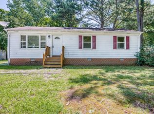 8813 Firethorne Ln, North Chesterfield, VA 23237