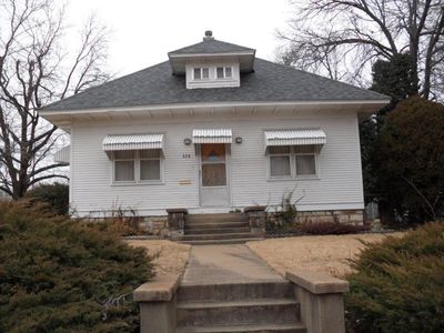328 W 7th St, Chanute, KS, 66720