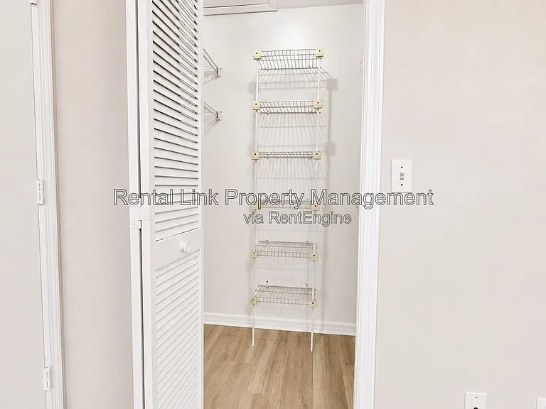 320 SW 3rd Pl #2 — Photo 20