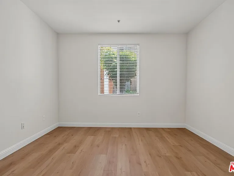 360 Avenue 26 #107 — Photo 20