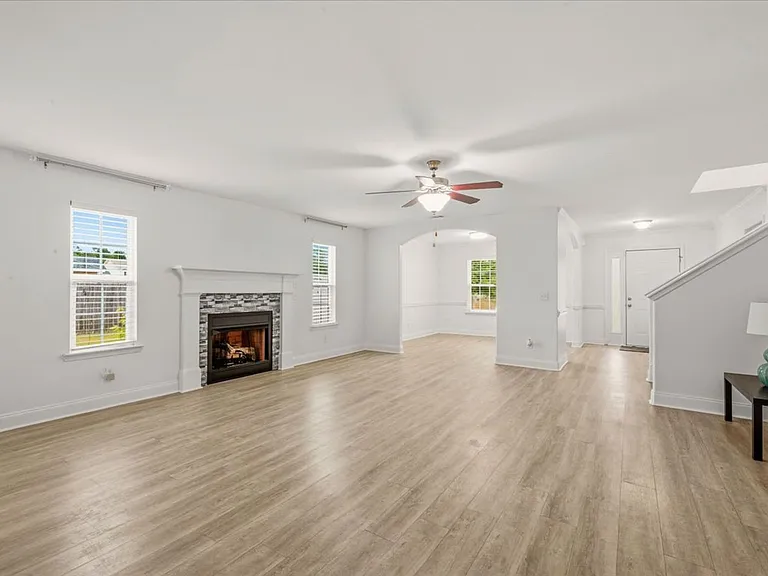 102 Old Mill Rd — Photo 26