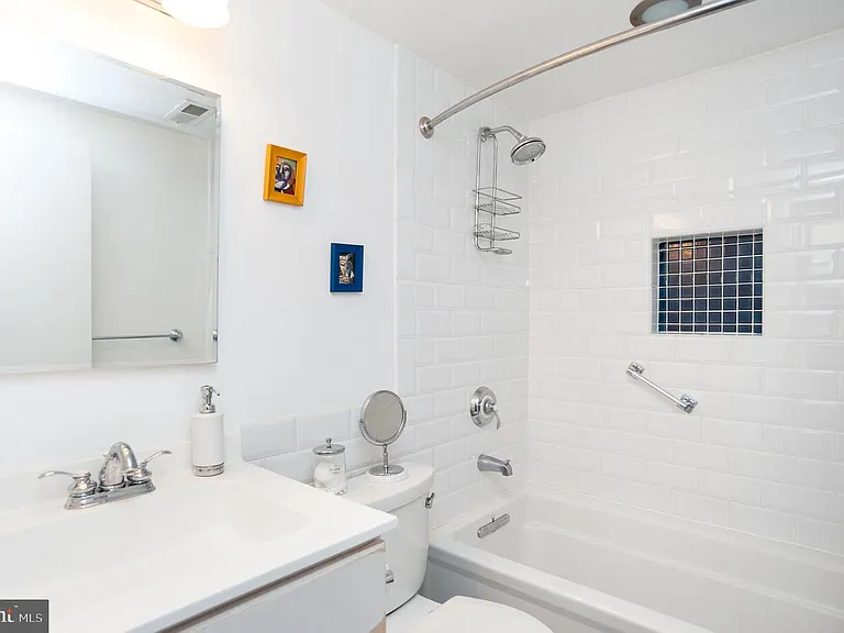 901 M St NW #401 — Photo 20
