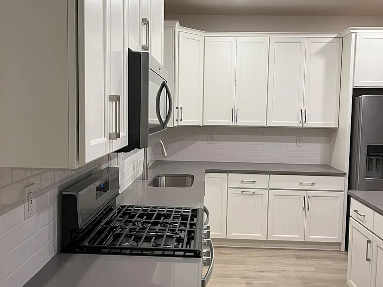 114 Continental Way — Photo 13