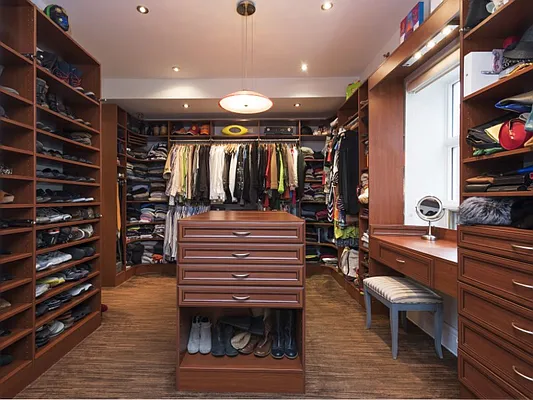 Sold by Sotheby's International Realty | media 5