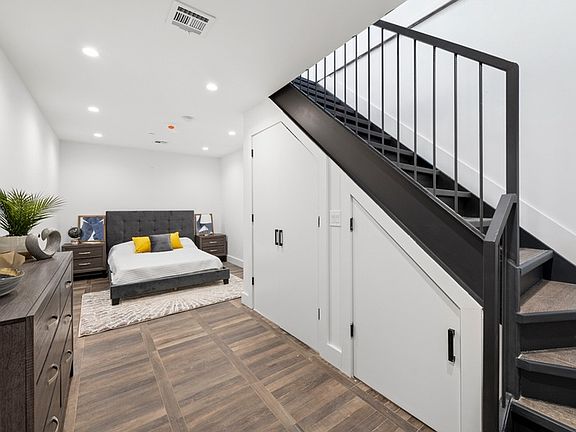 4th image of 897 Herkimer St #1F