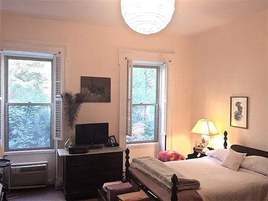 Rented by Maz Group NY | media 10