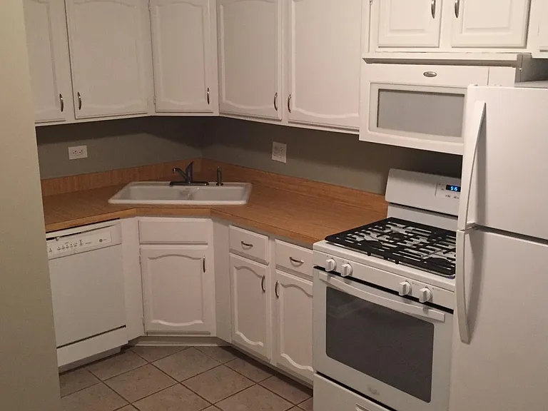 149 Gregory St #4 — Photo 2