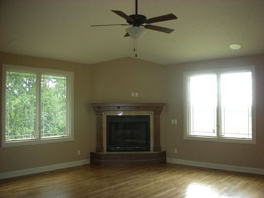 3rd image of 12064 Granite Ct