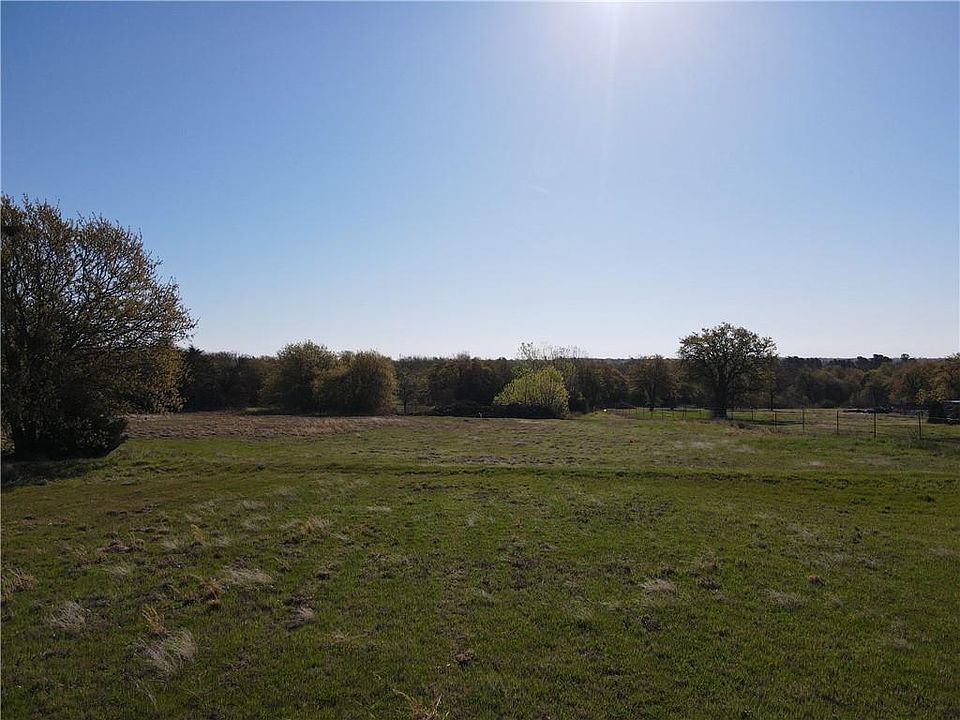 2nd image of 0 S Harrah Rd Tract A