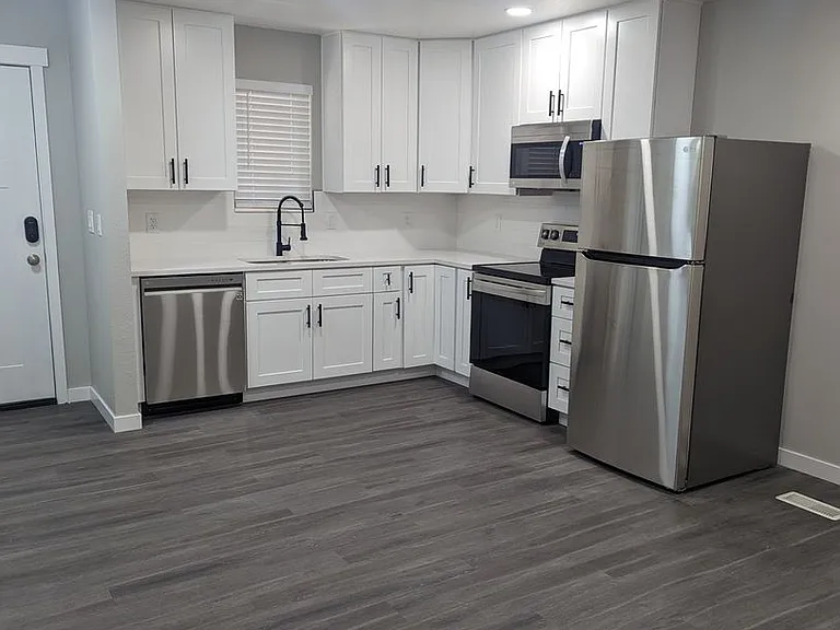 Eastridge — Photo 64