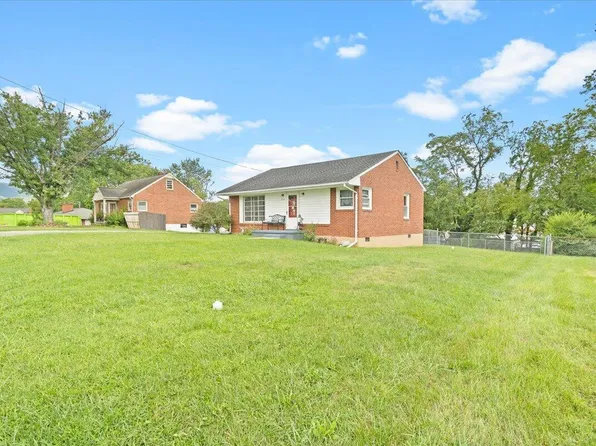 218 Post Rd, Roanoke, VA 24019