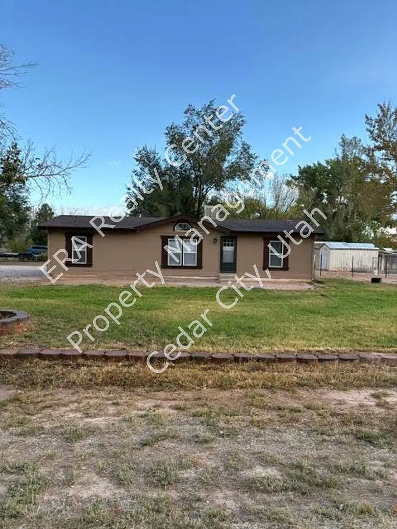 Move-in Discount!! 3 Bedroom 2 bath Manufactured Home, Enoch — Photo 1
