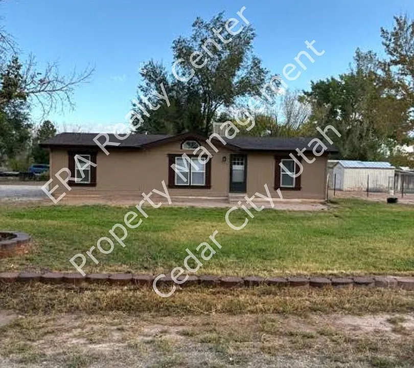 256 W Sheltie Ln