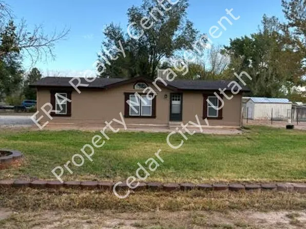 256 W Sheltie Ln, Enoch, UT 84721