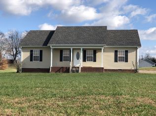 4290 J L Head Rd, Cedar Hill, TN 37032