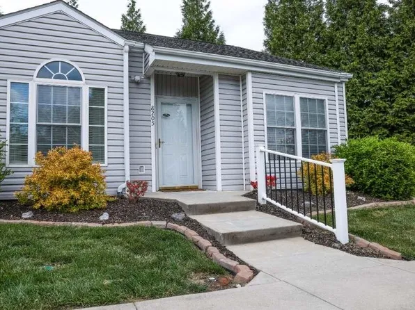 8205 Emerald Court Dr, Roanoke, VA 24019