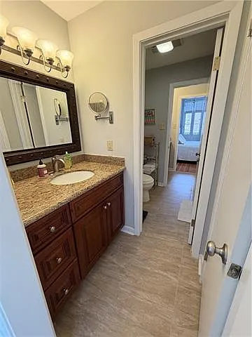 804 Spain St — Photo 18