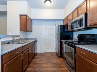 Avaya at Town Center Apartments, Renton, WA 98055