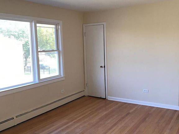 4th image of 7040 S Cornell Ave APT 2