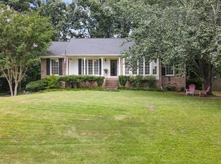 6239 Victoria Dr, Pelham, AL 35124