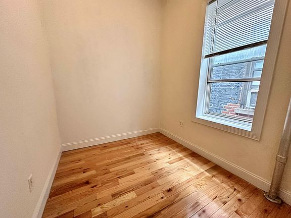5th image of 414 E 74th St #6Z