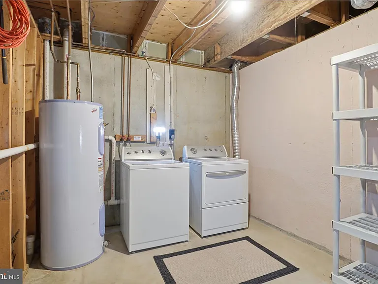 12845 Mill Brook Ct — Photo 40
