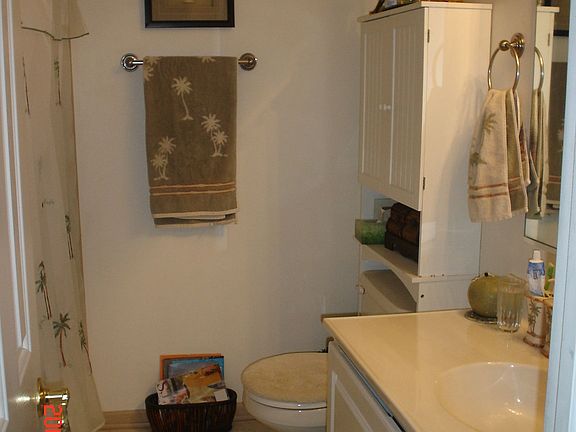 Bathroom with whirlpool
