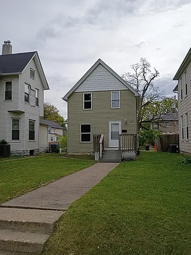 1919 Pershing Ave Photo 1