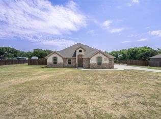 184 Briar Meadows Cir, Azle, TX 76020
