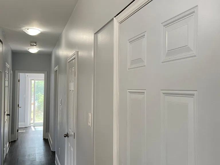 184 Rosemount Ave #MAIN — Photo 5