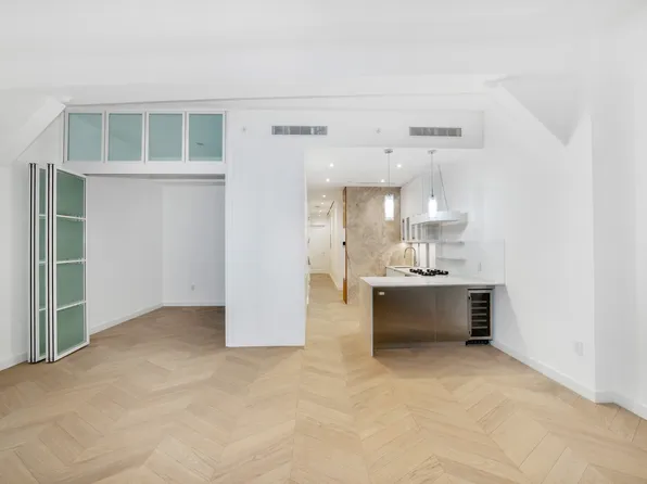 14 Maiden Lane image 1 of 9