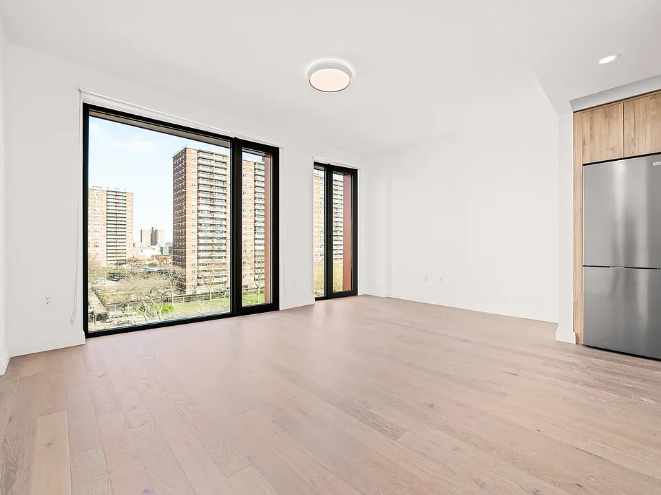 255 Lorimer St #264