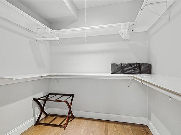 4th image of 3608 Courtdale Dr