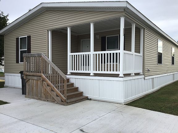 3rd image of 57 Brookside Mnr #57