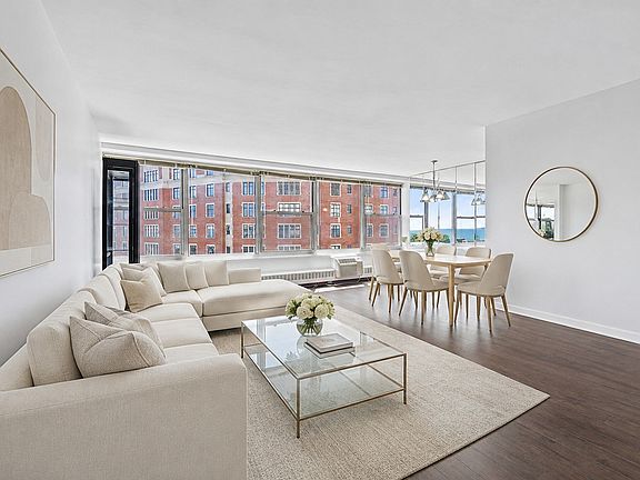 4th image of 3900 N Lake Shore Dr APT 13B