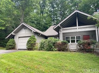 165 Chestnut Hill Dr, Highlands, NC 28741