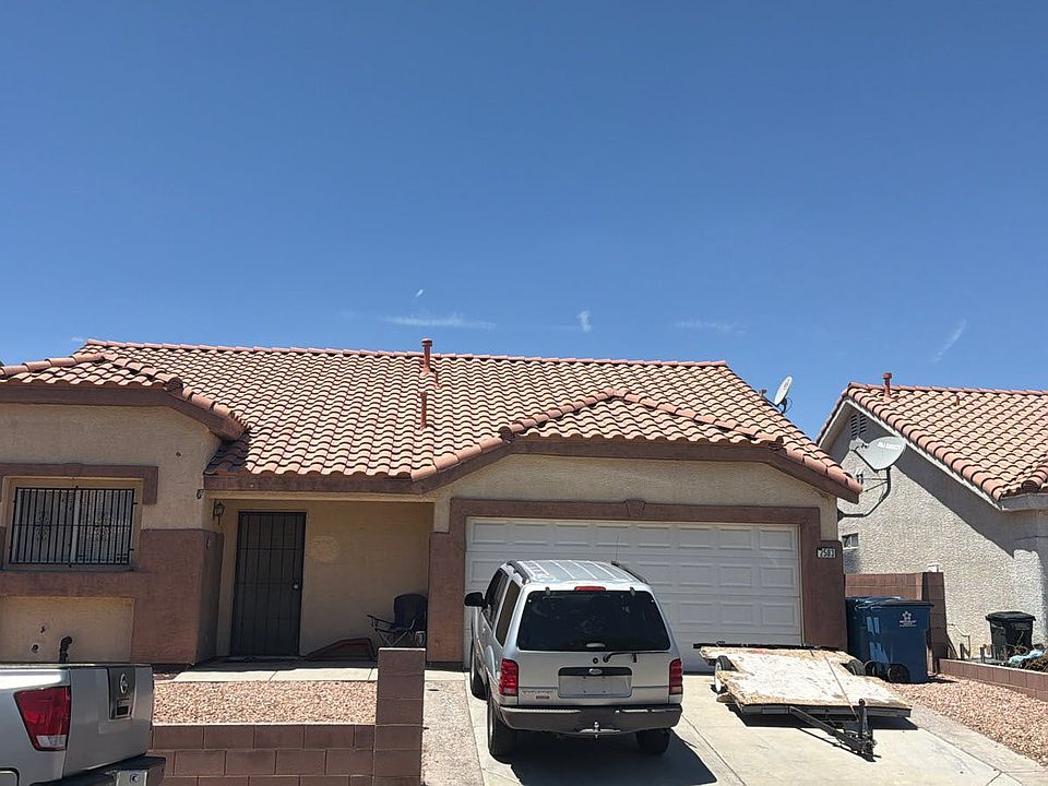 1st image of 2503 River Oaks Dr