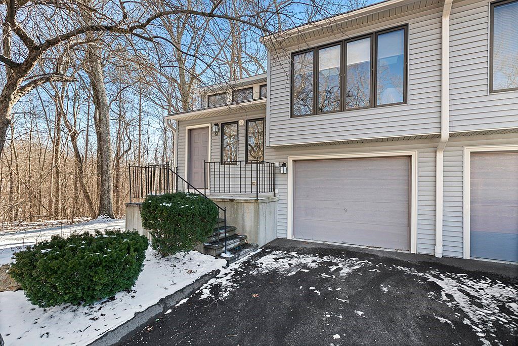56 Nottingham Rd 56, Grafton, MA 01519 Zillow