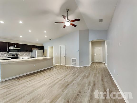 3rd image of 8070 Diamond Creek Ln