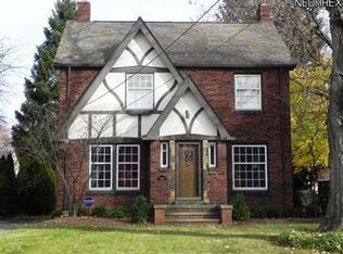 1021 Wagar Rd, Rocky River, OH 44116