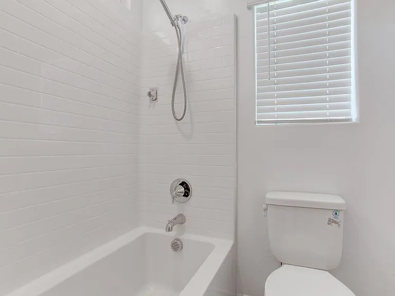 7106 Calvert Cliffs St — Photo 27