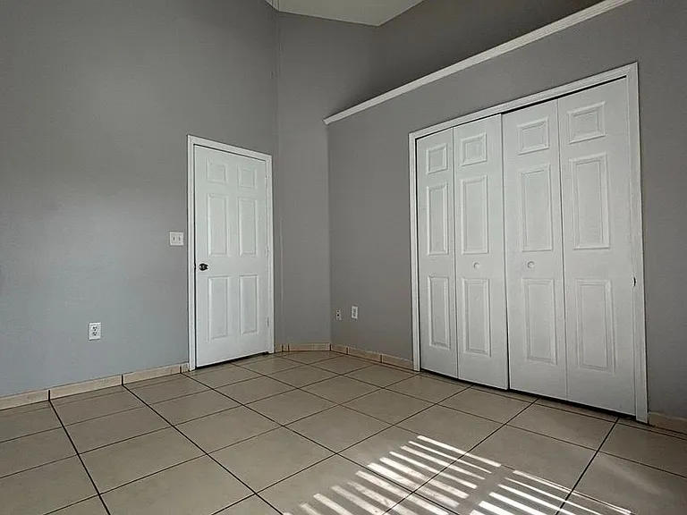 12804 Gettysburg Cir — Photo 19