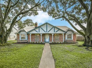 8906 Landwood Dr, Houston, TX 77040