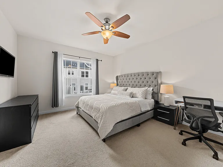 4718 Forest Pines Dr — Photo 15
