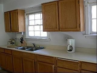 3rd image of 1027 W 22nd Ave
