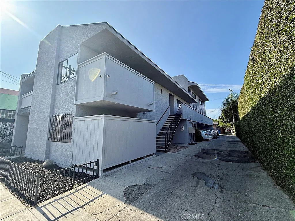 2 bed, 5532 sqft, $2,795 — Photo 1