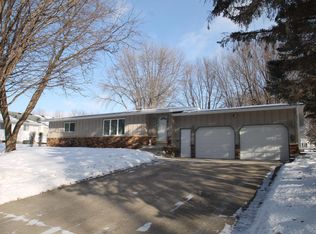 1631 10th Ave SW, Owatonna, MN 55060